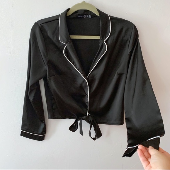 💄2/$25 Satin Long Sleeve Blouse - Picture 2 of 5